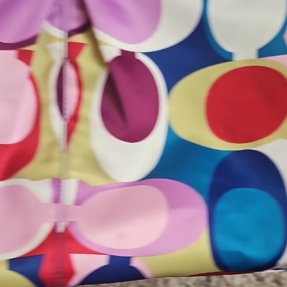 Coach Signature Scarf Print Weekender - Picture 14 of 17